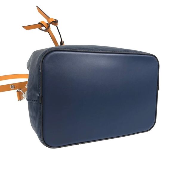 Louis Vuitton NeoNoe BB Shoulder Bag - Picture 4 of 16